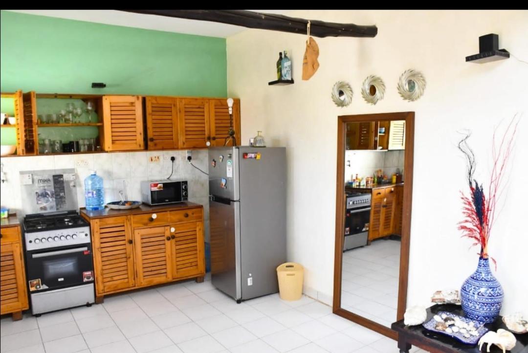 Mavericks Convenient Cozy Loft In Diani'S Cbd Ukunda Bagian luar foto