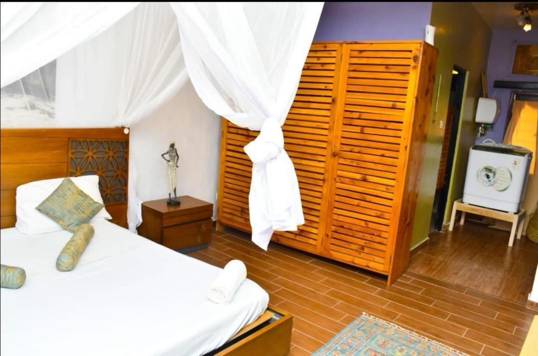 Mavericks Convenient Cozy Loft In Diani'S Cbd Ukunda Bagian luar foto